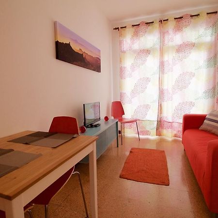 Rosamar Apartment A Metros De La Playa Wifi Gratis 204 By Lightbooking Las Palmas de Gran Canaria Esterno foto